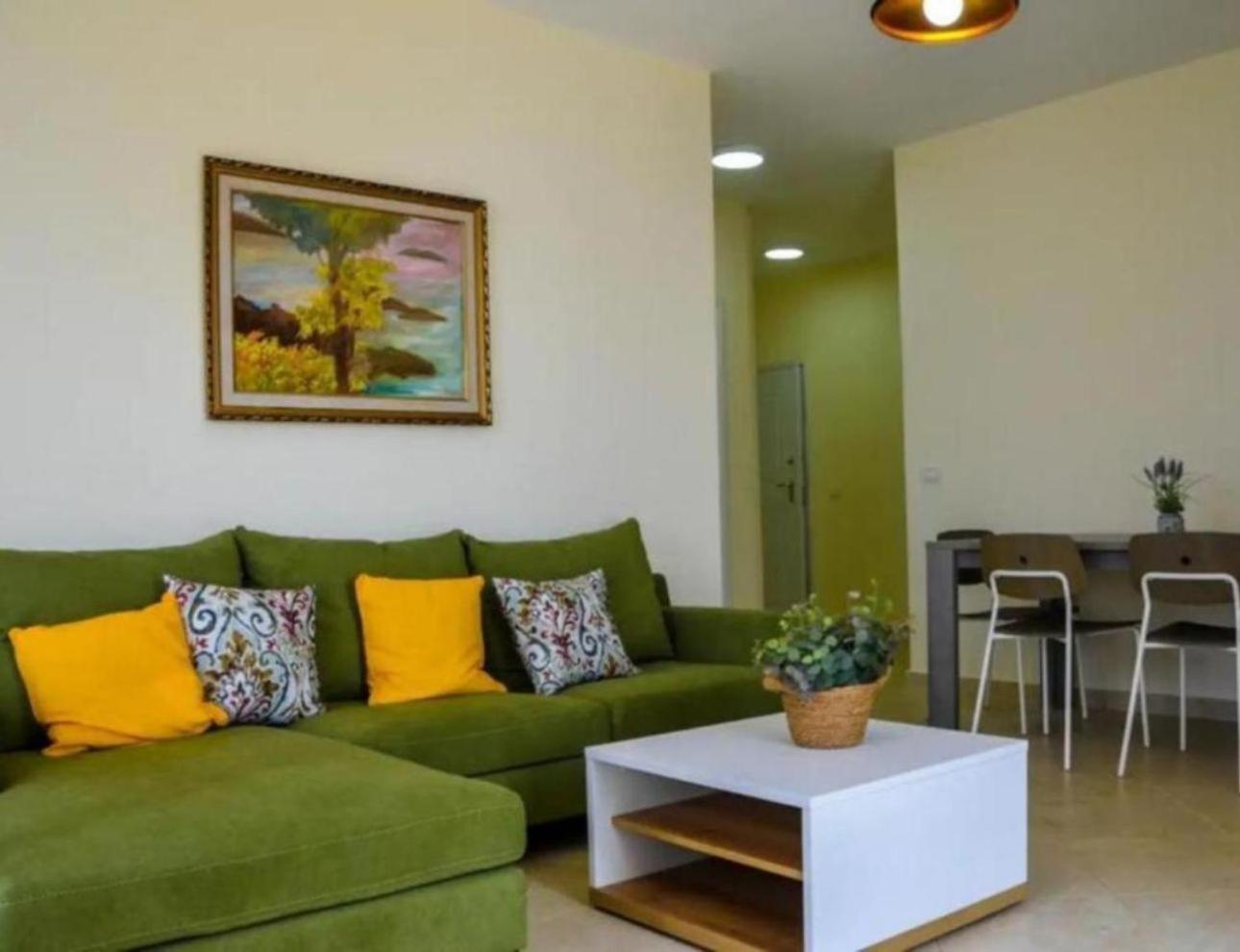Toto Hotel & Apartments Radhime Exterior photo